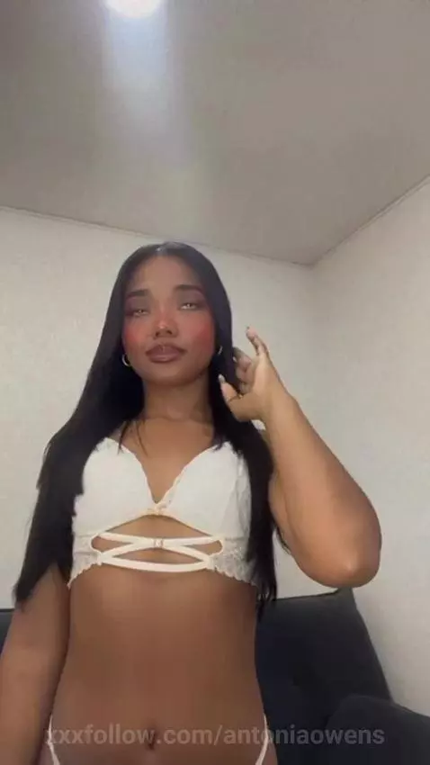 sensual and hot dance by antoniaowens