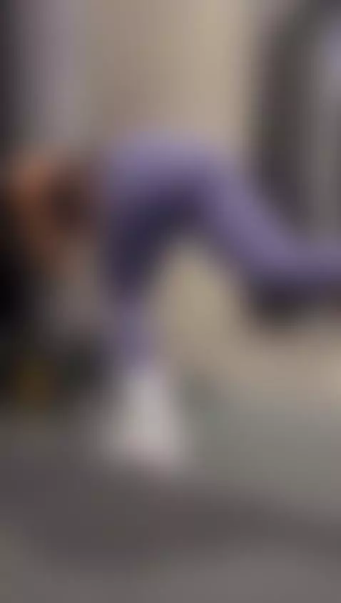 legs by antoniaowens