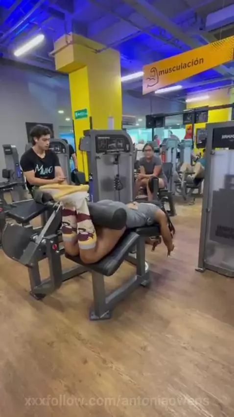 legs by antoniaowens