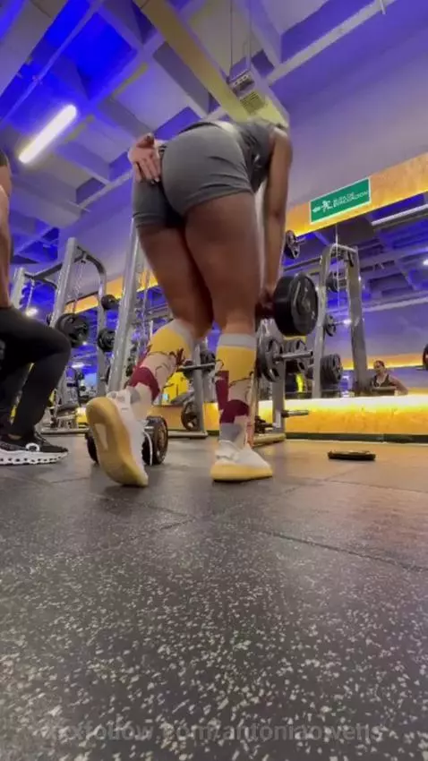 arms by antoniaowens