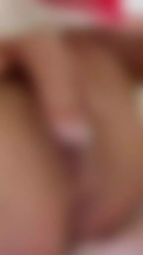 Oops… did I just make you bite your lip? by jesuischanel