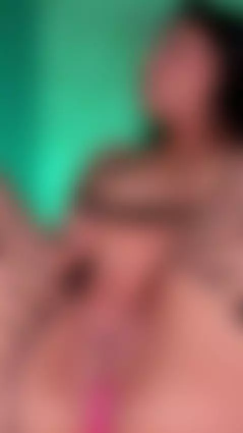 "My fingers can't stop touching her 😩✋" by meganbrownss