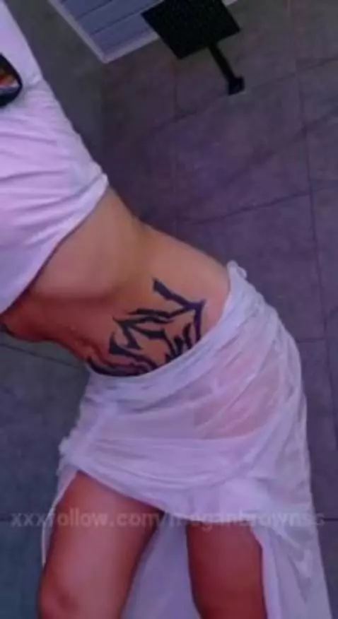 Come and get into my shower 🔥 https://es.stripchat.com/Megan... by meganbrownss