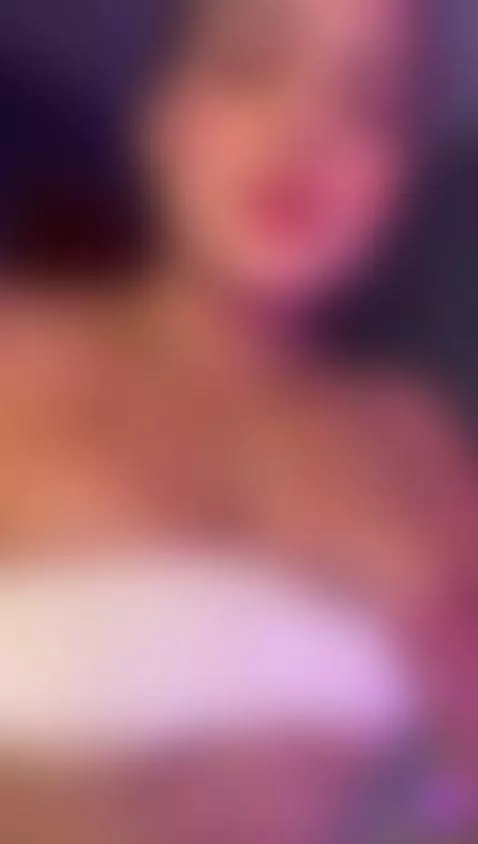 Wetting my ass while I spread it with my hands for you 😮‍💨🍑h... by meganbrownss