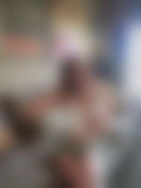 would you kiss me down low?! by lezzrene