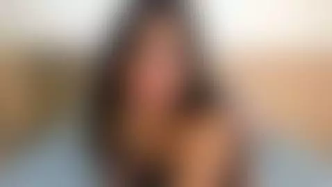 Curves you'll fall in love with, an attitude that will hook ... by samantaagomez