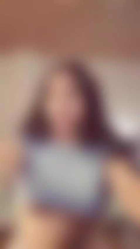 Tonight I want to be your favorite distraction. 💕 by walton-abieca