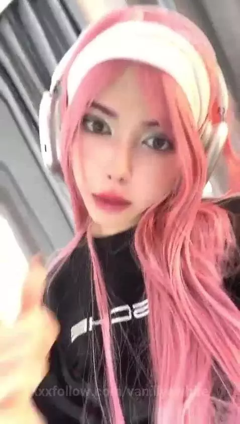 your sweet girl is here! 🌸💗😏💋
https://es.stripchat.com/Vanil... by vanillyewhite