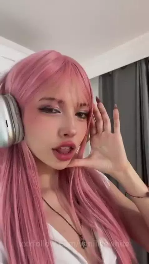 This girl is back! Come here for the fun... 😏
https://es.str... by vanillyewhite