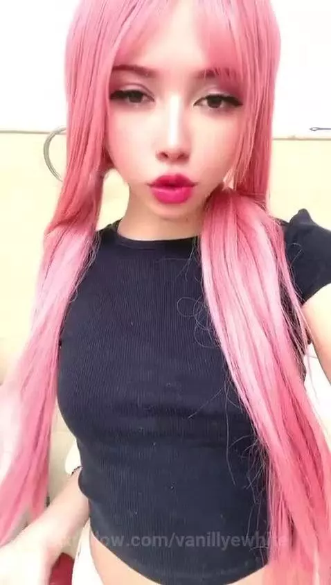 your girl crush is here for the fun! 😏🔥
https://es.stripchat... by vanillyewhite