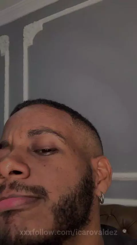 Don't be shy see by icarovaldez