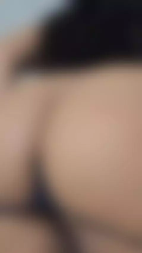 Come to my link, this ass is online now by monikaferrer