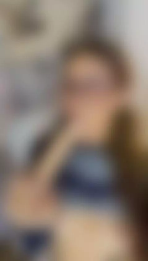 I want to put your complete penis in my little mouth, I wait... by scarlette-davis