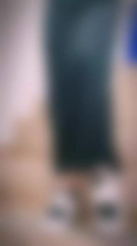 Upskirt hot by scarlette-davis