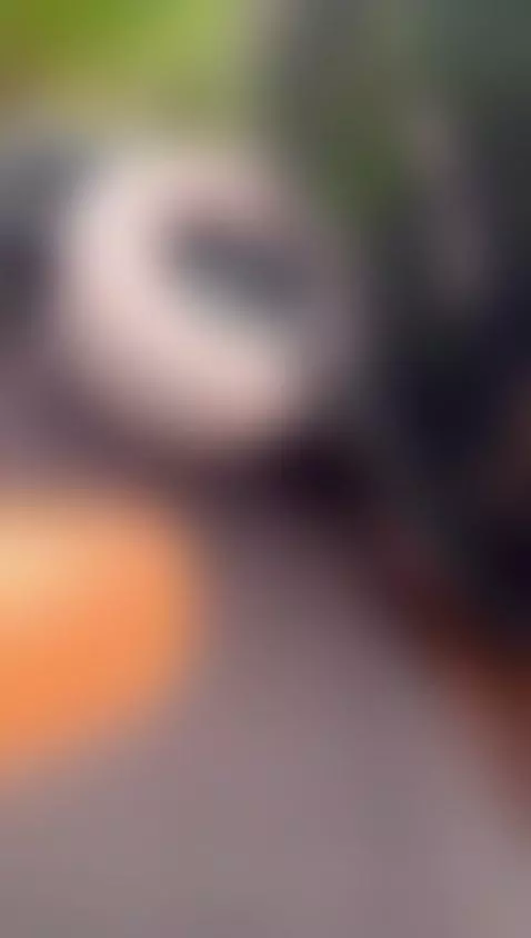 A good view for the heat  ❤️🔥 by scarlette-davis