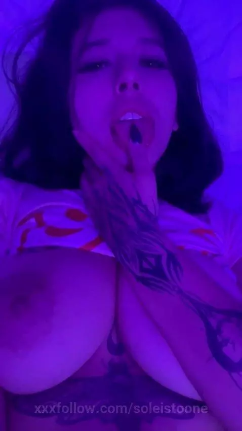 i' streaming now check this link chaturbate.com/cute_stoone/ by soleistoone