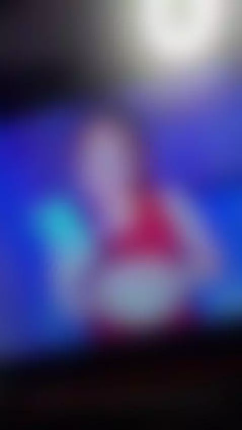 Online by aprilsommerss