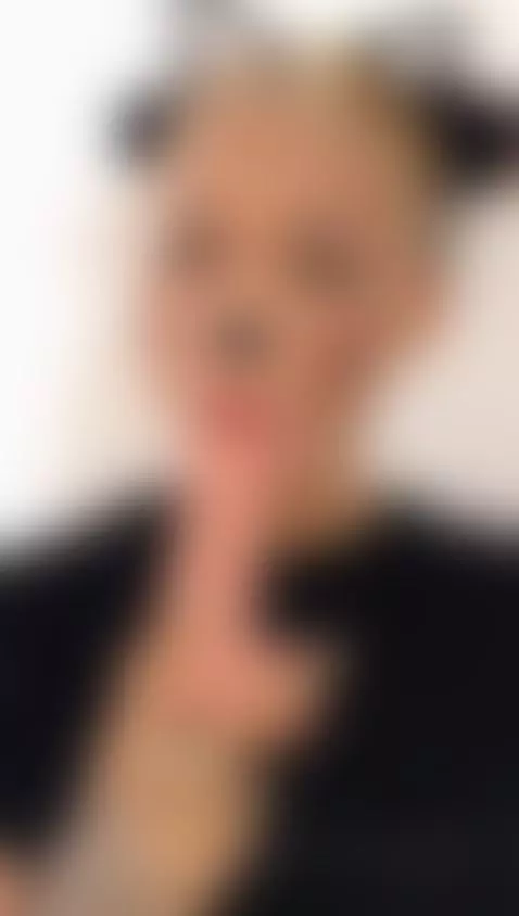 I get lost in your hands 🤲💋 by antonellasmith01