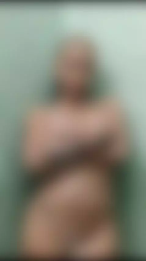 Body that burns for your hands 💃🔥 by antonellasmith01