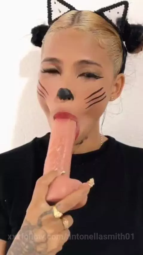 My shadow dancing naked before the moon 🌌 by antonellasmith01