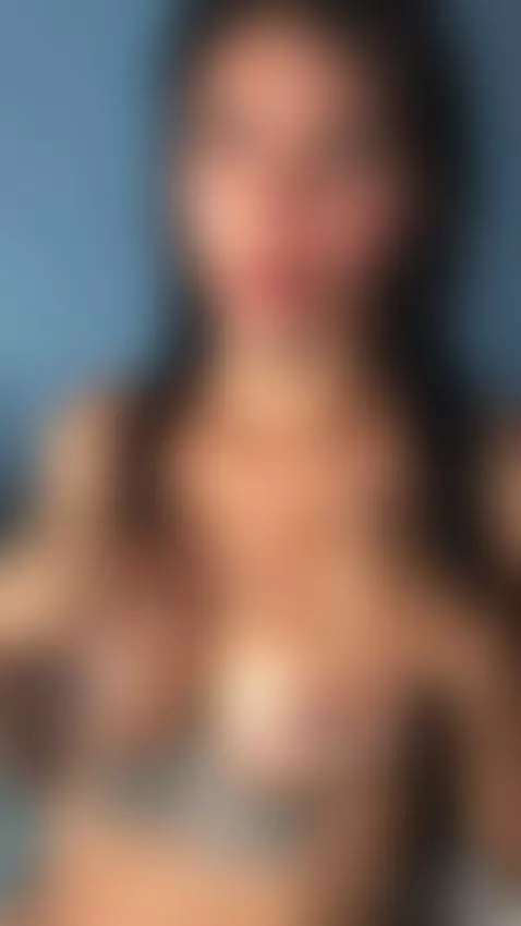 I kiss the air imagining it’s your lips on my skin 💋🔥 https:... by antonellasmith01