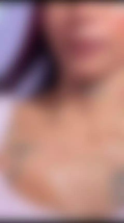 I think I can make you addicted 🤤❤️‍🔥https://f2f.com/antonel... by antonellasmith01