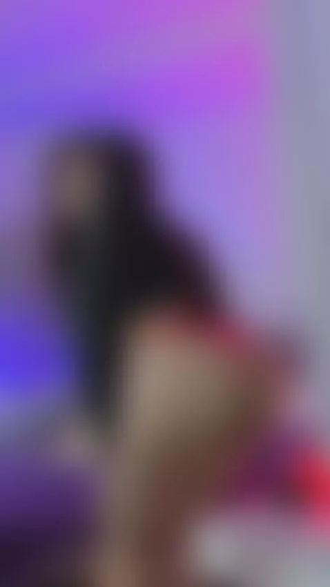 Do you like to spy on my mirror? by arianaa-collins