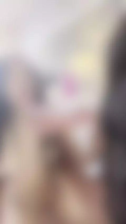 A good blowjob in the mirror❌🍌 by roxymoore1