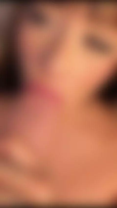 Sucking your delicious cock until cum 😋💦🤤 by roxymoore1