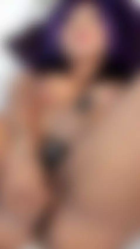 My little pussy goes crazy with my toy in my clitoris  👀🔥 by roxymoore1