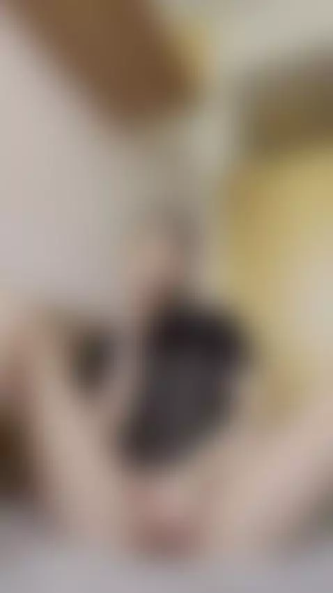 👼🏻 Little angel who needs a man's attention 🙊 Write me MY FR... by emelineee