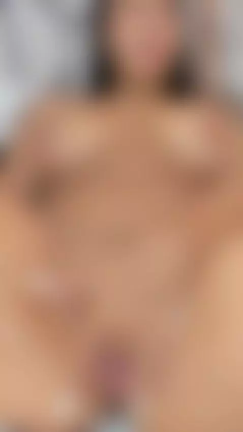 hot pussy 🥵💦🔥🍑 by aurooraaa18