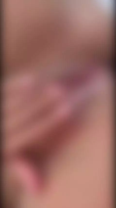 finger in pussy 😈🍑💧👅🫦 by aurooraaa18