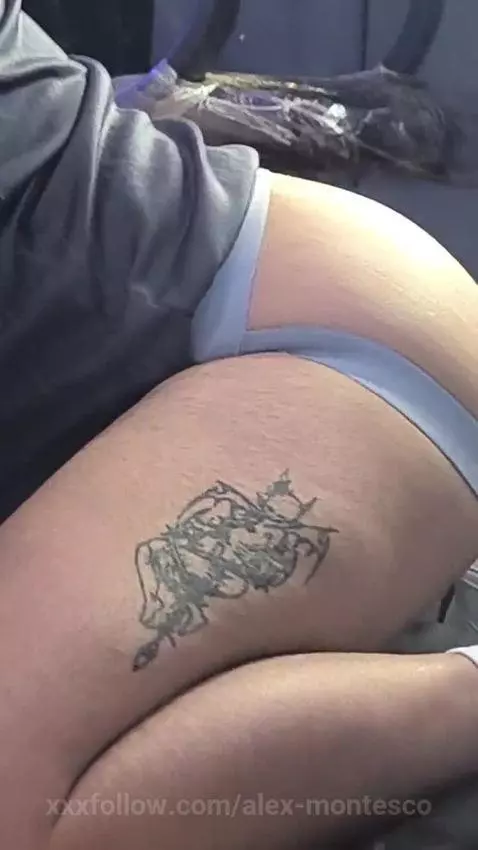 do oy like my pretty ass? by alex-montesco