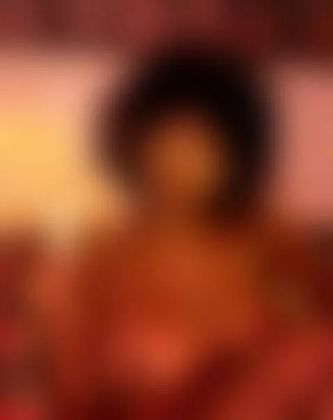 Come and melt with my skin by coral-lise