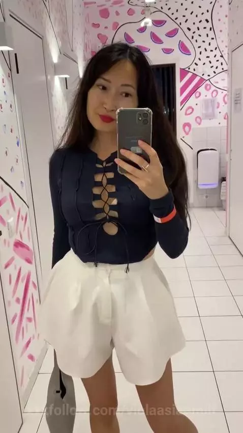 hot mom by violaasianmilf