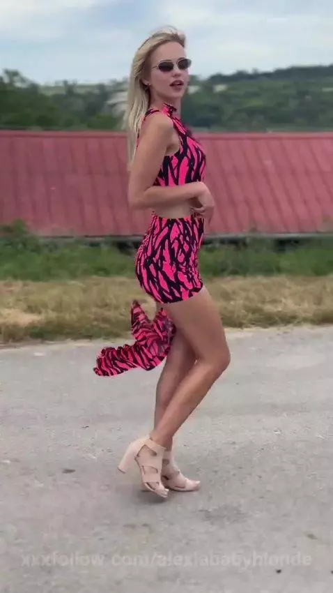 pussy, blonde, public by alexiababyblonde