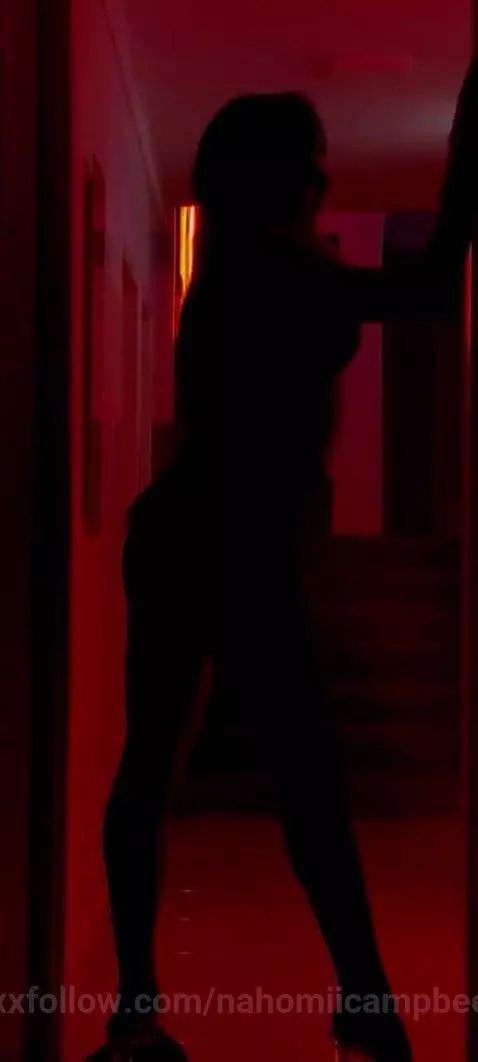 Will you pass this door for a moment with me? a big surprise... by nahomiicampbeell