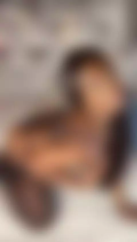 Do you want to play a little? 🤤💦 by nahomiicampbeell