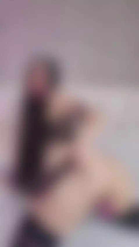 A little brat, a lot of arching back 💅 by susanjovex