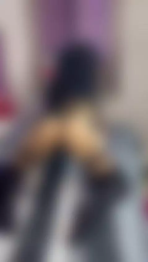 Do you want to come to touch my big ass? by mistyccouple