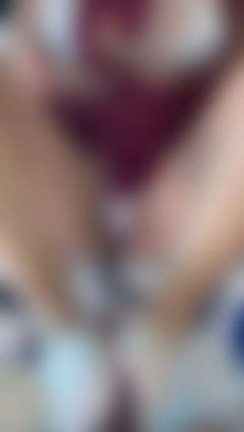 My girlfriend likes to masturbate with his feet by mistyccouplee