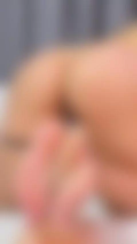 Paloma Gives You Jerk-Off Instructions With Feet Tease! by palomabelax