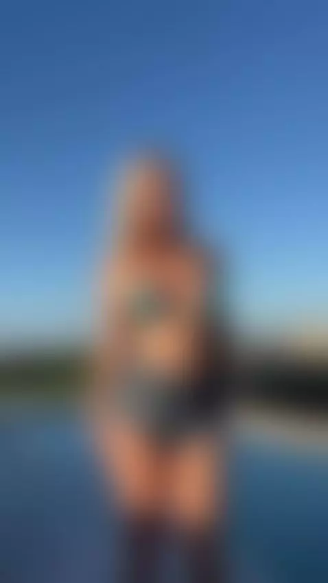 public, blonde, squirt by lolafans