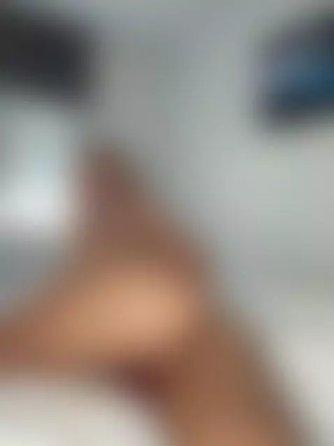 I can’t control my body, click to see my full reaction by clovergreen