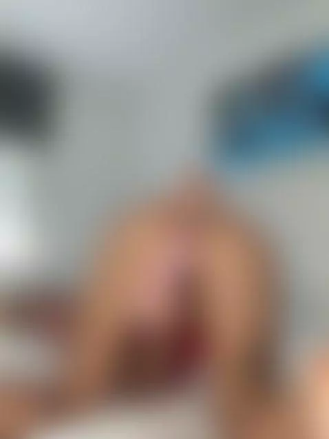 I can't stop squirming, click to see the reason by clovergreen