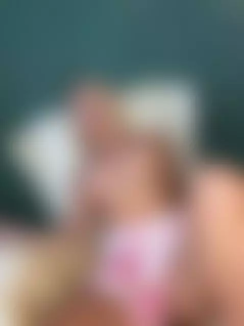 I can feel it deep inside, watch me moan for more by clovergreen