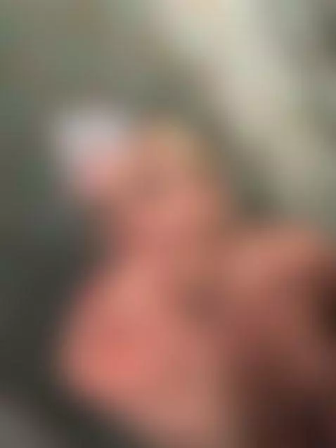 My body is shaking uncontrollably, click to see why by clovergreen