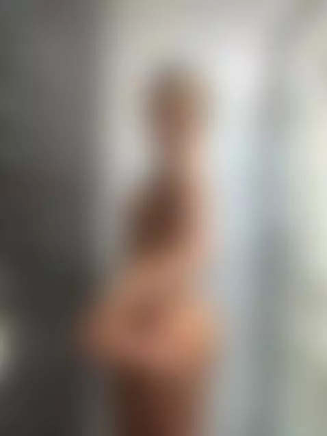 I'm gripping the sheets, click to watch me shake by clovergreen