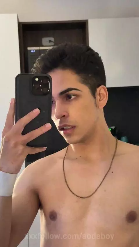 feeling sexy by aodaboy